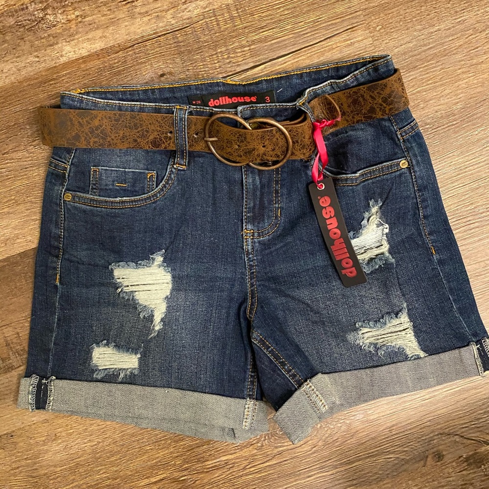 Women shorts size 3